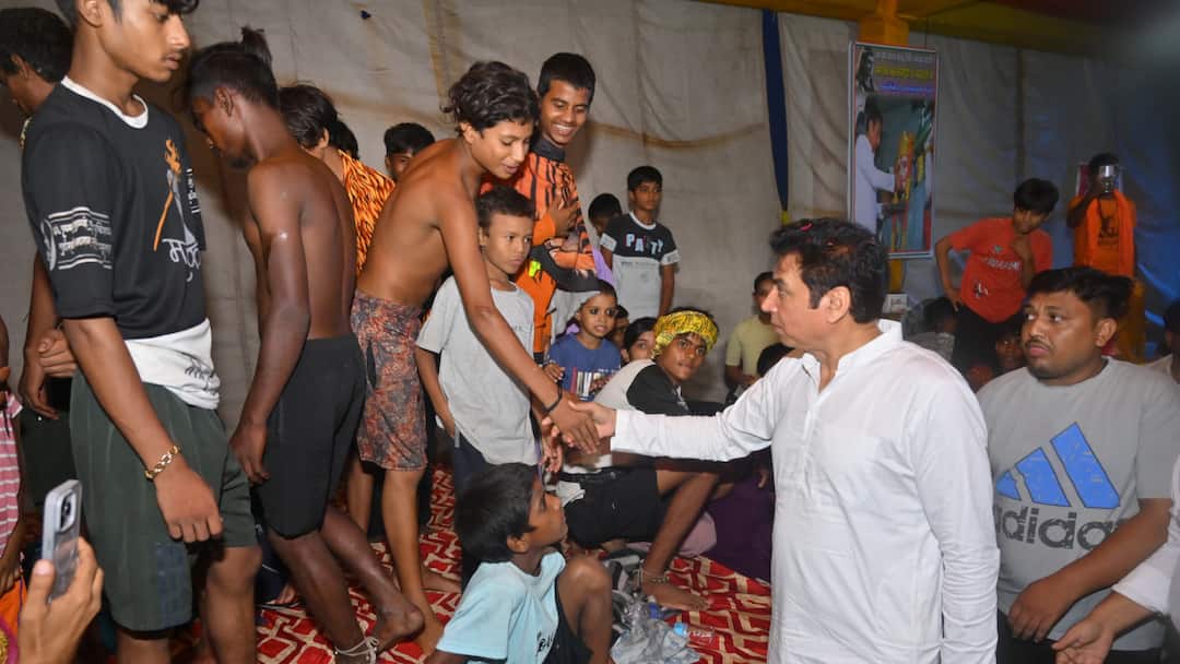 देवेंद्र यादव ने रेखा गुप्ता सरकार पर साधा निशाना, कांवड़ शिविरों को लेकर लगाए ये गंभीर आरोप Devender Yadav targets Delhi Rekha Gupta government over Kanwar camps ANN देवेंद्र यादव ने रेखा गुप्ता सरकार पर साधा निशाना, कांवड़ शिविरों को लेकर लगाए ये गंभीर आरोप