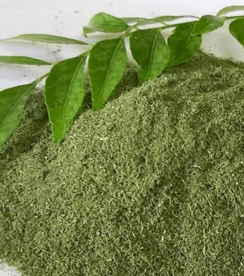 ਇਹ ਪਾਣੀ ਚਮੜੀ ਦੀ ਰੁੱਖਾਪਨ ਨੂੰ ਘਟਾਉਂਦਾ ਹੈ ਅਤੇ ਚਮੜੀ ਨੂੰ ਨਰਮ ਤੇ ਚਮਕਦਾਰ ਬਣਾਉਂਦਾ ਹੈ। ਜਿਨ੍ਹਾਂ ਦੇ ਵਾਲ ਬਹੁਤ ਝੜਦੇ ਹਨ, ਉਹ ਵੀ ਇਸ ਪਾਣੀ ਦਾ ਨਿਯਮਤ ਸੇਵਨ ਕਰ ਕੇ ਫਾਇਦਾ ਲੈ ਸਕਦੇ ਹਨ, ਕਿਉਂਕਿ ਇਹ ਵਾਲਾਂ ਨੂੰ ਮਜ਼ਬੂਤ ਅਤੇ ਸਿਹਤਮੰਦ ਬਣਾਉਣ ਵਿੱਚ ਮਦਦ ਕਰਦਾ ਹੈ।