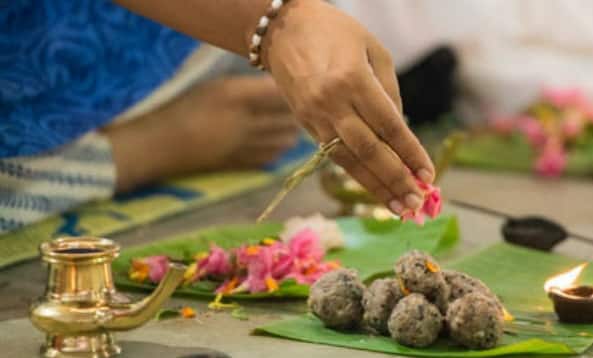 Aadi Amavasai 2025 Date: ஆடி அமாவாசை எப்போது? தர்ப்பணம் எப்போ கொடுக்கனும்? படையல் எந்த நேரம் போடனும்? முழு விவரம்
