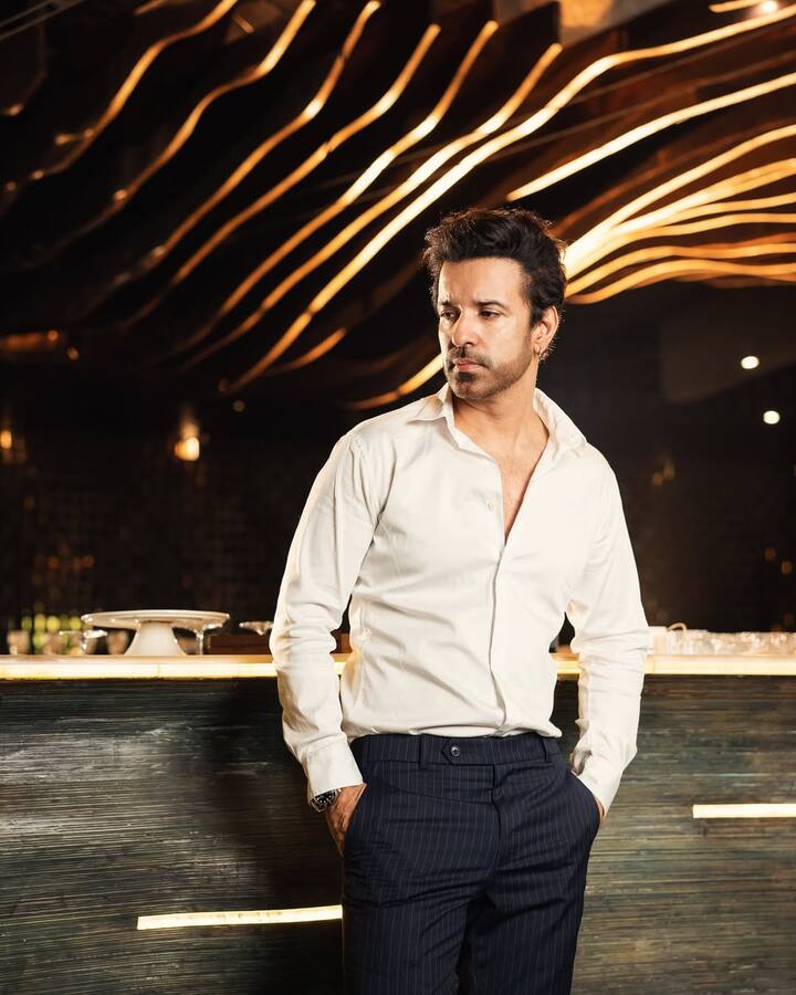 ये एक्टर कोई और नहीं बल्कि आमिर अली हैं, जिन्होंने टीवी की पॉपुलर एक्ट्रेस संजीदा शेख संग शादी की थी.