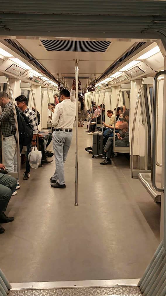 तुम्ही दिल्ली मेट्रोमध्ये किती दारू घेऊन जाऊ शकता?
