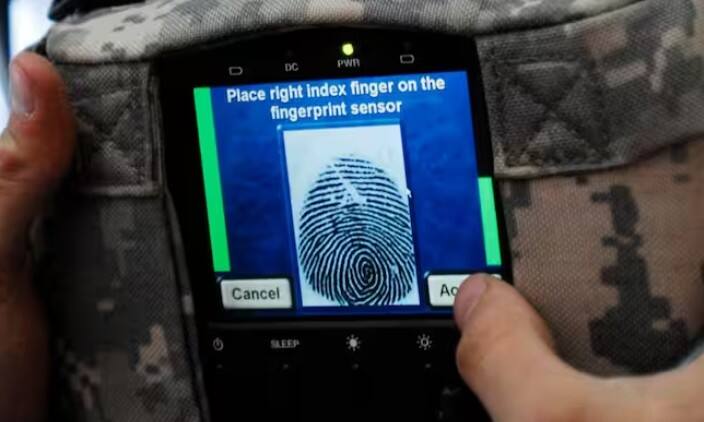 બેંક સેવાઓથી લઈને વિવિધ સુવિધાઓ સુધી e-KYC માં દસ્તાવેજો બનાવવા માટે અથવા કોઈપણ યોજનામાં લાભ લેવા માટે OTP વેરિફિકેશન માટે મોબાઇલ નંબર આધાર સાથે લિંક હોવો જરૂરી છે. પરંતુ ઘણી વખત લોકોના આધાર સાથે લિંક થયેલ મોબાઇલ નંબર ડિસ્કનેક્ટ થઈ જાય છે.