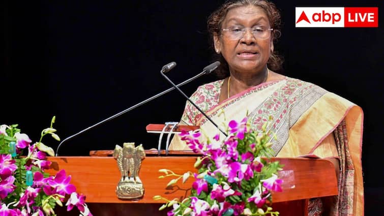 अगर देश की राष्ट्रपति बीच में ही दे दें इस्तीफा तो वह किसे सौंपेंगी अपना त्याग पत्र? इस नियम के बारे में जानते हैं आप if president resigns to whom does they hand over resignation letter Know the rules in India अगर देश की राष्ट्रपति बीच में ही दे दें इस्तीफा तो वह किसे सौंपेंगी अपना त्याग पत्र? इस नियम के बारे में जानते हैं आप