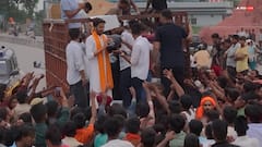 कांवड़ ला रहे लोगों को गिफ्ट में मिले हेलमेट, चार जिलों की सीमाओं पर चला अभियान