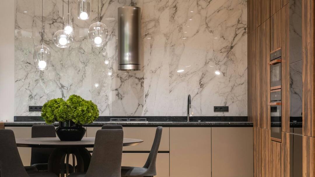 housing market luxury high end residential mumbai sales real estate Mumbai’s Luxury Housing Market Booms With Rs 14,751 Crore Sales In Jan–June