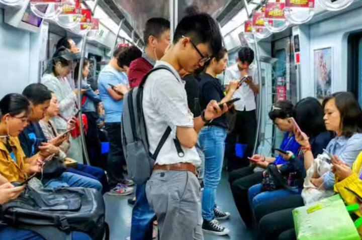 India Resume Chinese Citizen Tourist Visa: ਭਾਰਤ ਪੰਜ ਸਾਲਾਂ ਬਾਅਦ ਚੀਨੀ ਨਾਗਰਿਕਾਂ ਲਈ ਟੂਰਿਸਟ ਵੀਜ਼ਾ ਦੁਬਾਰਾ ਸ਼ੁਰੂ ਕਰ ਰਿਹਾ ਹੈ। ਆਓ ਜਾਣਦੇ ਹਾਂ ਕਿ ਜਦੋਂ ਇਹ ਵੀਜ਼ਾ ਸਸਪੈਂਡ ਸੀ ਤਾਂ ਕਿਹੜੇ ਵੀਜ਼ੇ ਰਾਹੀਂ ਲੋਕ ਭਾਰਤ ਆਉਂਦੇ ਸਨ।