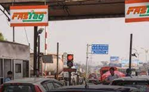 આ પાસની ખાસિયત એ છે કે તે મુસાફરોનો સમય અને પૈસા બંને બચાવશે. ઉદાહરણ તરીકે, જો ટોલ પ્લાઝા પર સરેરાશ 50 રૂપિયા ફી લેવામાં આવે છે, તો 200 ટ્રીપનો ખર્ચ 10,000 રૂપિયા થઈ શકે છે, પરંતુ આ વાર્ષિક પાસ સાથે તમે ફક્ત 3,000 રૂપિયામાં આ સુવિધા મેળવી શકો છો.