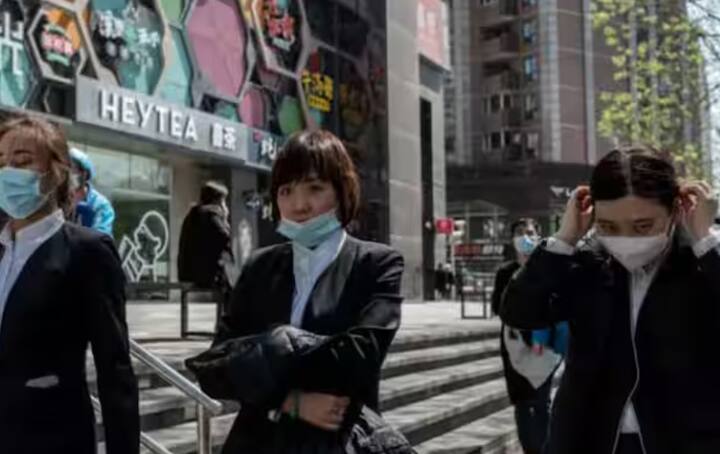 ਇਸ ਤੋਂ ਇਲਾਵਾ, ਕੁਝ ਸਪੈਸ਼ਲ ਵੀਜ਼ੇ ਵੀ ਹੁੰਦੇ ਹਨ, ਜਿਵੇਂ ਕਿ ਸਟੂਡੈਂਟ ਵੀਜ਼ਾ, ਰਿਸਰਚ ਵੀਜ਼ਾ ਜਾਂ ਕਿਸੇ ਹੋਰ ਕੰਮ ਲਈ ਵੀ ਵੀਜ਼ਾ ਮਿਲਦਾ ਹੈ।