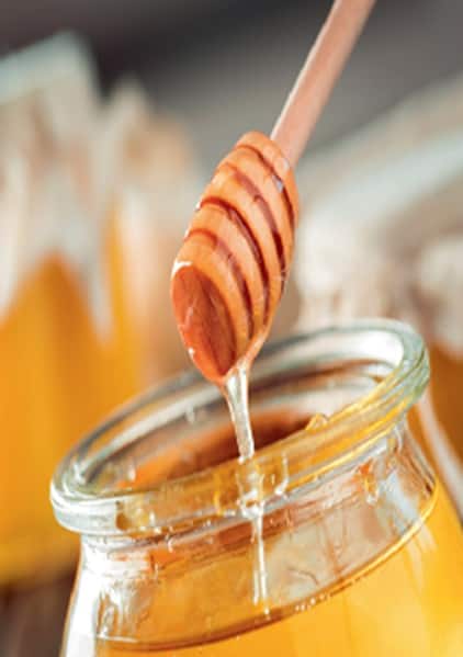 ચહેરા પર મધ લગાવવાના  8 ફાયદા