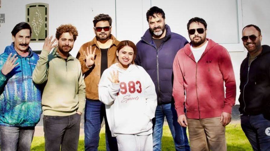 Amrinder Gill: ਪੰਜਾਬੀ ਸਿਨੇਮਾ ਨੂੰ ਇੱਕ ਹੋਰ ਝਟਕਾ, ਅਮਰਿੰਦਰ ਗਿੱਲ ਦੀ ਫਿਲਮ ਨੂੰ ਨਹੀਂ ਮਿਲਿਆ CBFC ਸਰਟੀਫਿਕੇਟ; ਇੰਡਸਟਰੀ 'ਚ ਵਿਵਾਦ ਖੜ੍ਹਾ ਹੋਣਾ ਤੈਅ... Another setback to Punjabi cinema, Amrinder Gill's film Chal mera putt 4 does not get CBFC certificate; Controversy is bound to arise in the industry... Amrinder Gill: ਪੰਜਾਬੀ ਸਿਨੇਮਾ ਨੂੰ ਇੱਕ ਹੋਰ ਝਟਕਾ, ਅਮਰਿੰਦਰ ਗਿੱਲ ਦੀ ਫਿਲਮ ਨੂੰ ਨਹੀਂ ਮਿਲਿਆ CBFC ਸਰਟੀਫਿਕੇਟ; ਇੰਡਸਟਰੀ 'ਚ ਵਿਵਾਦ ਖੜ੍ਹਾ ਹੋਣਾ ਤੈਅ...