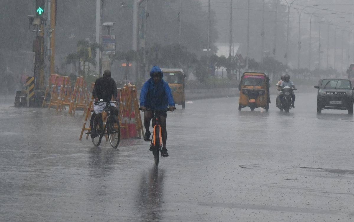 Chennai Weather: அடுத்த 7 நாட்கள் மழை நகராகும் தலைநகர்.. சென்னையில் வானிலை எப்படி?