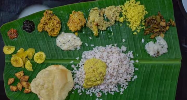 ஆடி அமாவாசை நாளில் முன்னோர்களுக்கு மதியம் 1.20க்கு முன்பு படையலிட வேண்டும்.