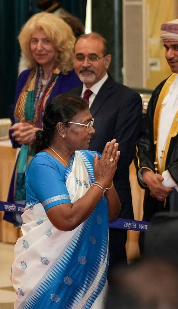 राष्ट्रपति के निजी सचिव को कितनी सैलरी मिलती है?