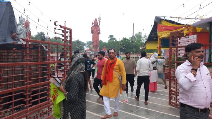 बता दें कि मंगल महादेव मंदिर का शांत वातावरण मन और हृदय को गहरी शांति प्रदान करता है. यह मंदिर न केवल श्रद्धालुओं के लिए, बल्कि पर्यटकों के लिए भी एक अद्भुत अनुभव है, जहां वे आध्यात्मिकता और सौंदर्य का संगम महसूस कर सकते हैं.