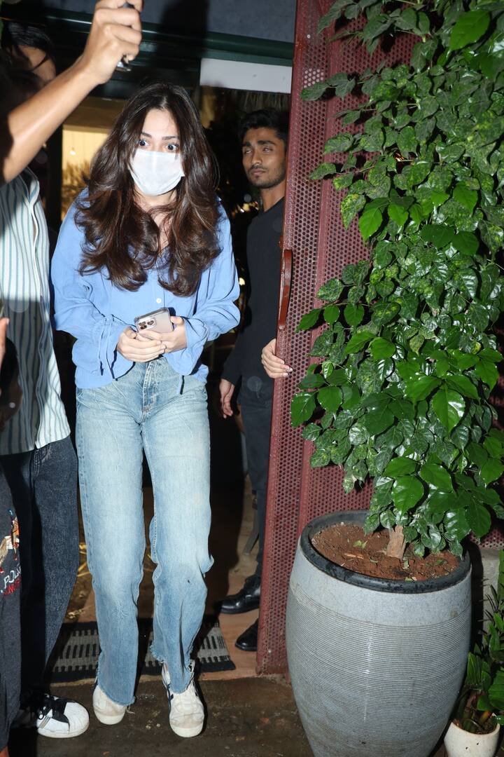 सैयारा फेम अनीत पड्डा इन दिनों अपनी फिल्म को लेकर काफी सुर्खियां बटोर रही हैं.