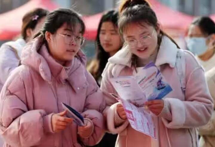 2020 ਵਿੱਚ, ਗਲਵਾਨ ਘਾਟੀ ਟਕਰਾਅ ਅਤੇ ਕੋਵਿਡ-19 ਮਹਾਂਮਾਰੀ ਦੇ ਕਾਰਨ ਚੀਨੀ ਨਾਗਰਿਕਾਂ ਲਈ ਹਰ ਤਰ੍ਹਾਂ ਦੇ ਸੈਲਾਨੀ ਵੀਜ਼ੇ ਮੁਅੱਤਲ ਕਰ ਦਿੱਤੇ ਗਏ ਸਨ।