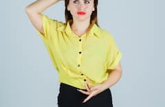 रात को सोने से पहले पिएं घी वाला दूध, मिलेंगे ये 6 कमाल के फायदे