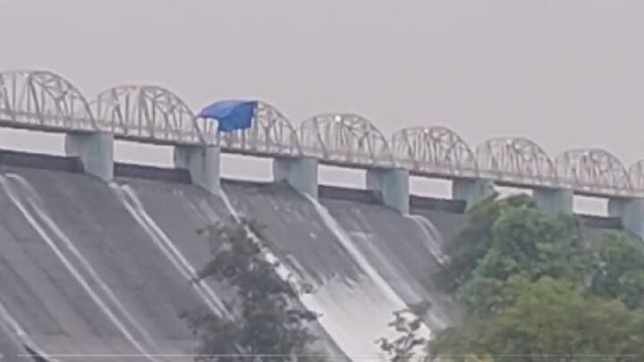 बृहन्मुंबई महानगरपालिका क्षेत्राला पाणीपुरवठा करणा-या ७ तलावांपैकी ‘हिंदुहृदयसम्राट शिवसेनाप्रमुख बाळासाहेब ठाकरे मध्य वैतरणा जलाशयाचे’ ३ दरवाजे दिनांक ७ जुलै २०२५ रोजी उघडण्‍यात आले आहेत.