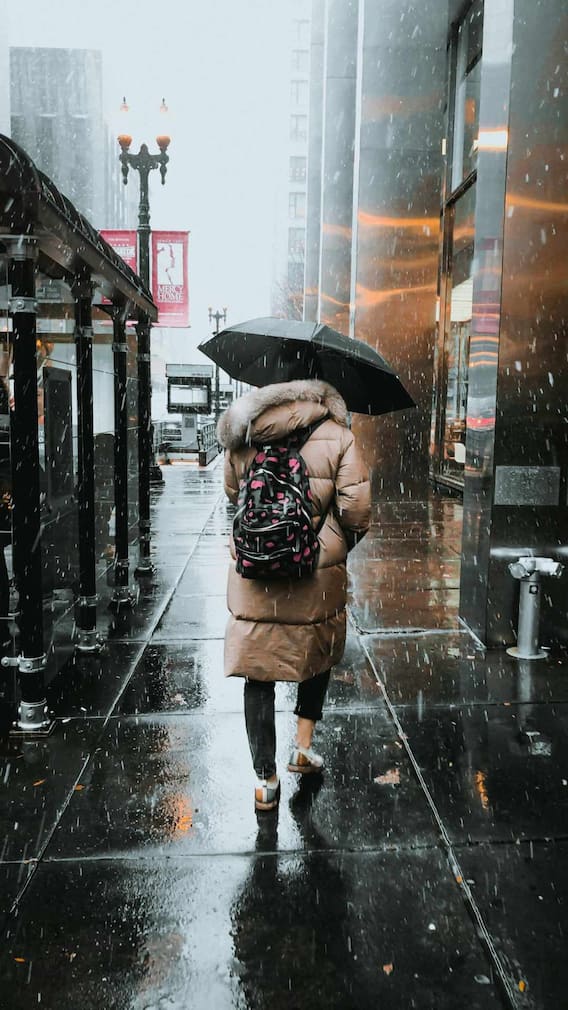 पावसात भिजल्याने होऊ शकतात हे आजार!