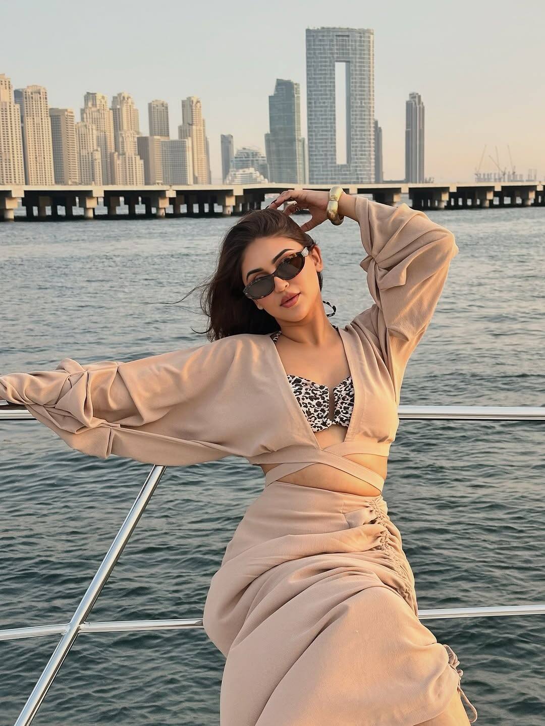Let me tell you that Crystal D'Souza got popularity from one thousand Meri Bahna Hai. These days, the actress is seen active on the OTT and active on the OTT.