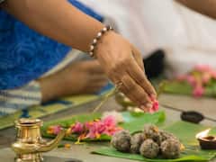 Aadi Amavasai 2025 Wishes: முன்னோர்களின் ஆசிர்வாதத்தை பெறுங்கள்.. புண்ணியம் தரும்  ஆடி அமாவாசை..