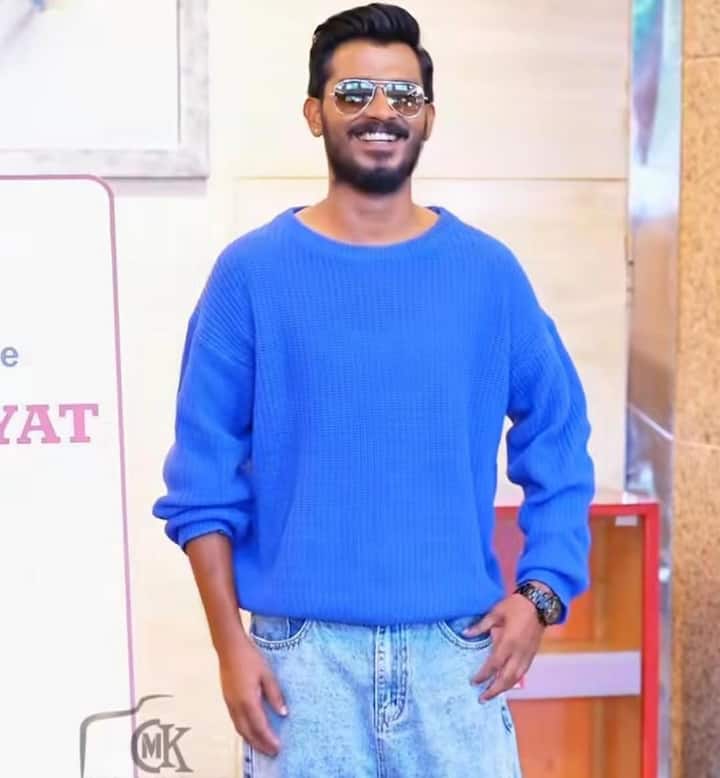 भले ही अशोक ने विज्ञान और प्रबंधन जैसे गंभीर विषयों में पढ़ाई की हो, लेकिन उनके दिल में कला के लिए भी खास जगह रही है.