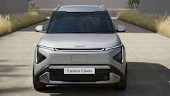 Kia Carens Clavis EV Vs Toyota Innova Hycross: Hybrid Ya EV?