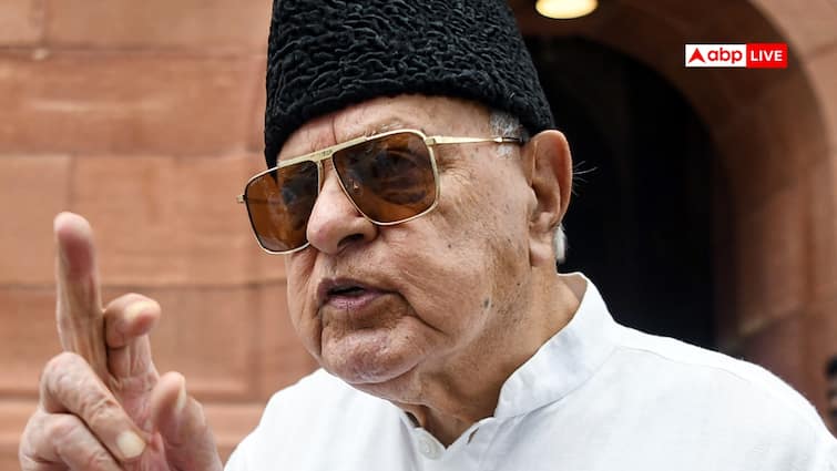 Farooq Abdullah says When will you consider Muslims as Indians फारूक अब्दुल्ला बोले- आप मुसलमानों को कब भारतीय समझेंगे, जब टीका करेंगे तब?