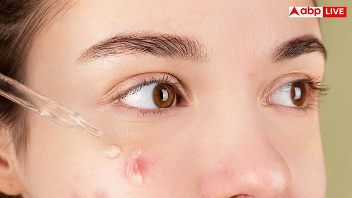 चलिए, आपको बताते हैं कि मॉनसून के मौसम में अपनी आंखों की सुरक्षा कैसे करें, ताकि गरमा-गरम चाय, पकौड़े और मूवी का मजा लेने में कोई रुकावट न आए. क्योंकि अगर आंखों में किसी तरह की दिक्कत हो गई, तो बरसात का मजा लेने का सपना अगले साल तक के लिए टल सकता है.