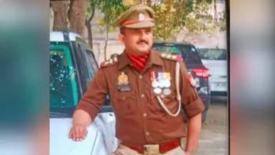 Changur case ghaziabad Police Commissioner suspended Crime Branch Inspector Abdur Rehman ann छांगुर का मददगार इंस्पेक्टर अब्दुर रहमान सस्पेंड, गाजियाबाद क्राइम ब्रांच में था तैनात