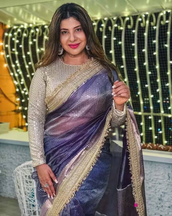 संभावना सेठ भोजपुरी इंडस्ट्री का एक बड़ा नाम हैं। उन्होंने कई हिट टीवी शो और फिल्मों में काम कर अपनी अलग पहचान बनाई है।