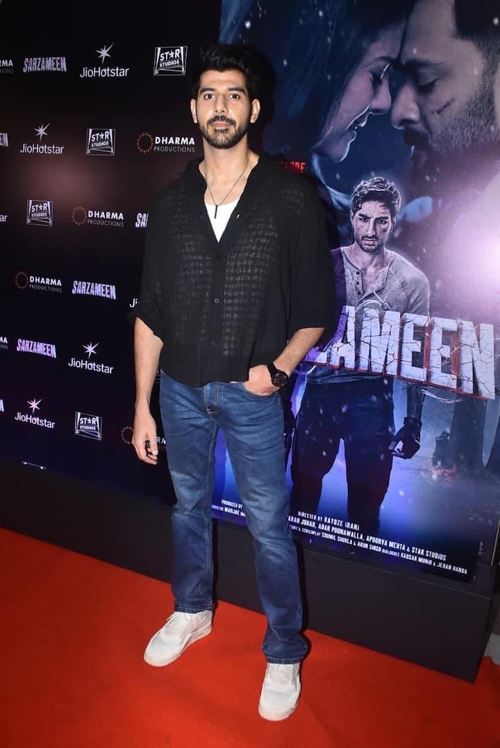 Actor Pavel Gulati was also spotted at the screening of 'Sarajmin'. He has worked in many films and web series in his career.
