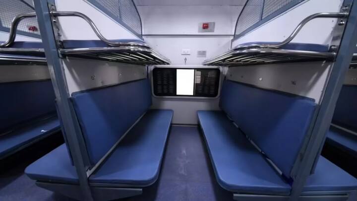 या फिर स्लीपर और एसी कोच की तरह इसमें भी यात्रियों के सफर करने को लेकर कोई लिमिट तय की गई है. अगर आपके भी मन में है यह सवाल तो आपको बता दें रेलवे ने इसके लिए आधिकारिक लिमिट तय नहीं है. लेकिन  जनरल कोच को ऐसे डिजाइन किया जाता है जिससे इसमें ज्यादा से ज्यादा यात्री आ सकें.