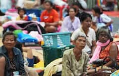 भारत के पड़ोस में जंग हुई भयानक, कंबोडिया के पैगोड़ा पर थाईलैंड ने बरसाए बम- भागे बौद्ध भिक्षु, अब तक 40 लोगों की मौत