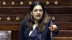 Maharashtra: अनिरुद्धाचार्य के बयान पर प्रियंका चतुर्वेदी का निशाना, कहा, 'महिलाओं के खिलाफ अभद्र...'