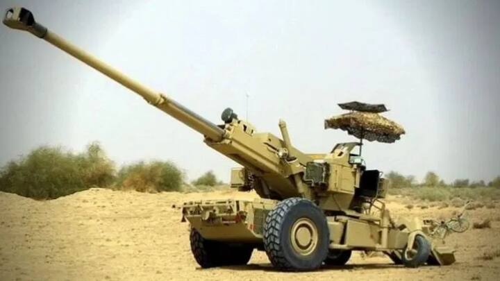 ऐसे वक्त में सैनिकों को कुछ ऐसा हथियार चाहिए था, जो कि दुश्मन तक सटीक निशाना लगा सके. यहीं पर बोफोर्स तोप काम आई थी. इस तोप को ट्रकों और हेलीकॉप्टर के जरिए ऊंचाई तक पहुंचाया गया था.