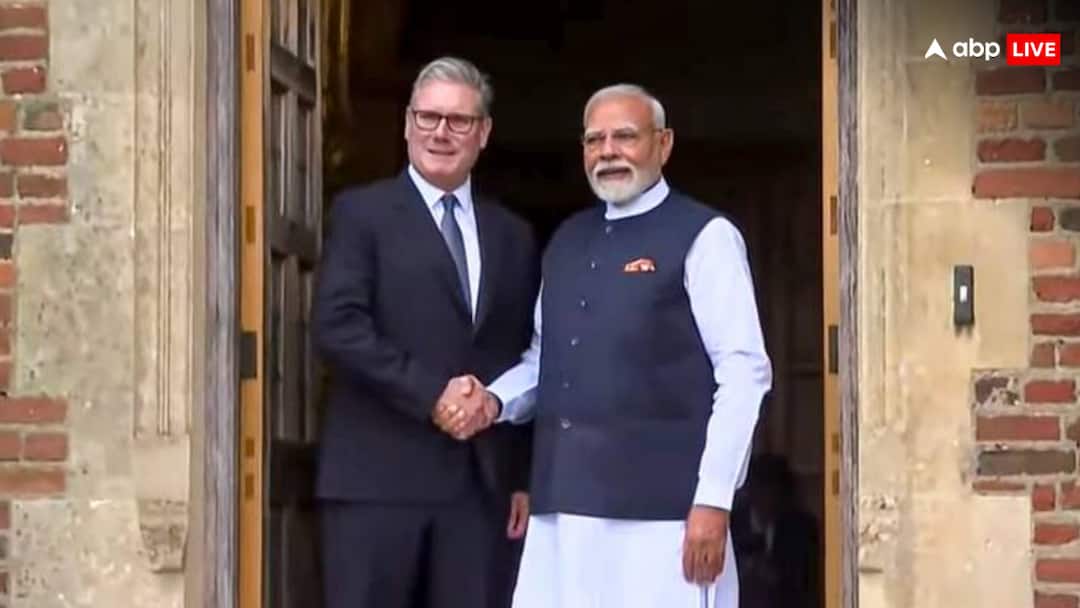 India-UK FTA: કારથી લઈને વ્હિસ્કી સુધી, છઠ્ઠી ઈકોનોમી સાથે ડીલથી ભારતને શું-શું થશે ફાયદા? જાણો Scotch cars chocolates What will become cheaper as India UK sign FTA India-UK FTA: કારથી લઈને વ્હિસ્કી સુધી, છઠ્ઠી ઈકોનોમી સાથે ડીલથી ભારતને શું-શું થશે ફાયદા? જાણો