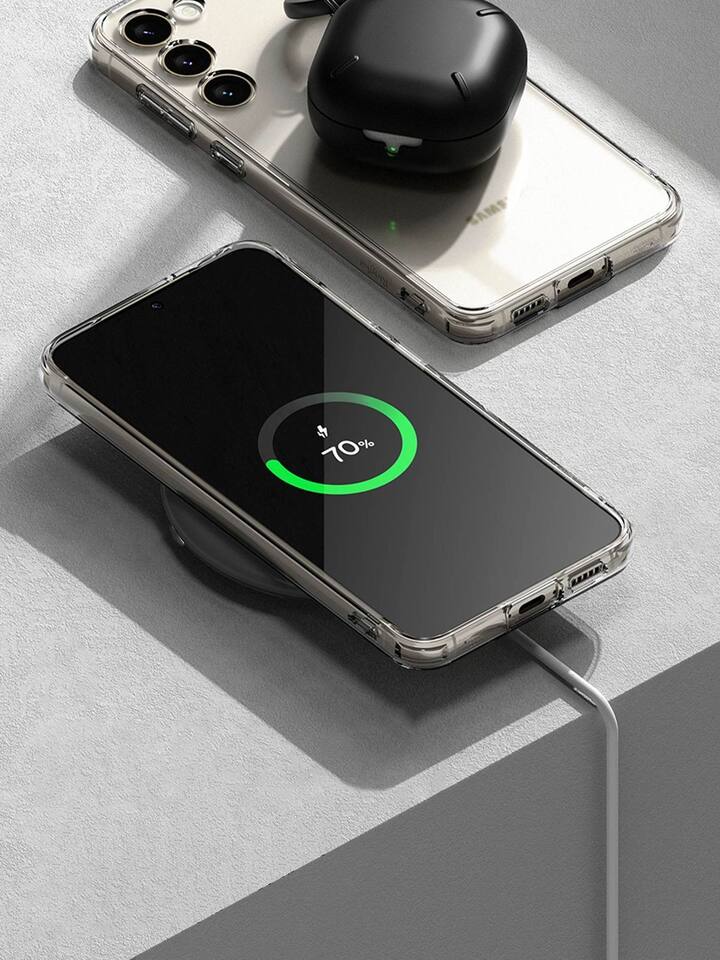 बॅटरीला सतत 100% चार्ज ठेवणं तिच्या क्षमतेवर परिणाम करू शकतं. त्यामुळे बॅटरी लवकर खराब होण्याची शक्यता वाढते.