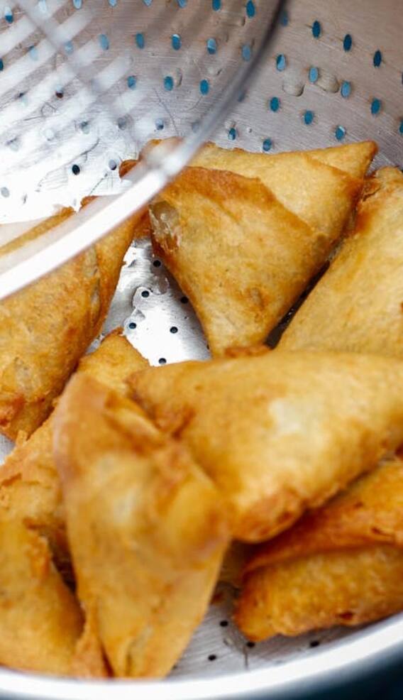 एका समोस्यात किती प्रोटीन असते?