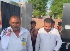 ਪੰਜਾਬ 'ਚ AAP ਵਿਧਾਇਕ ਸਾਹਮਣੇ ਫੁੱਟ-ਫੁੱਟ ਰੋਈ ਮਾਂ, ਕਿਹਾ- ਪੁੱਤ ਹੋ ਗਿਆ ਨਸ਼ੇ ਦਾ ਆਦੀ, ਨੌਜਵਾਨ ਨੂੰ ਲੈ ਗਏ MLA