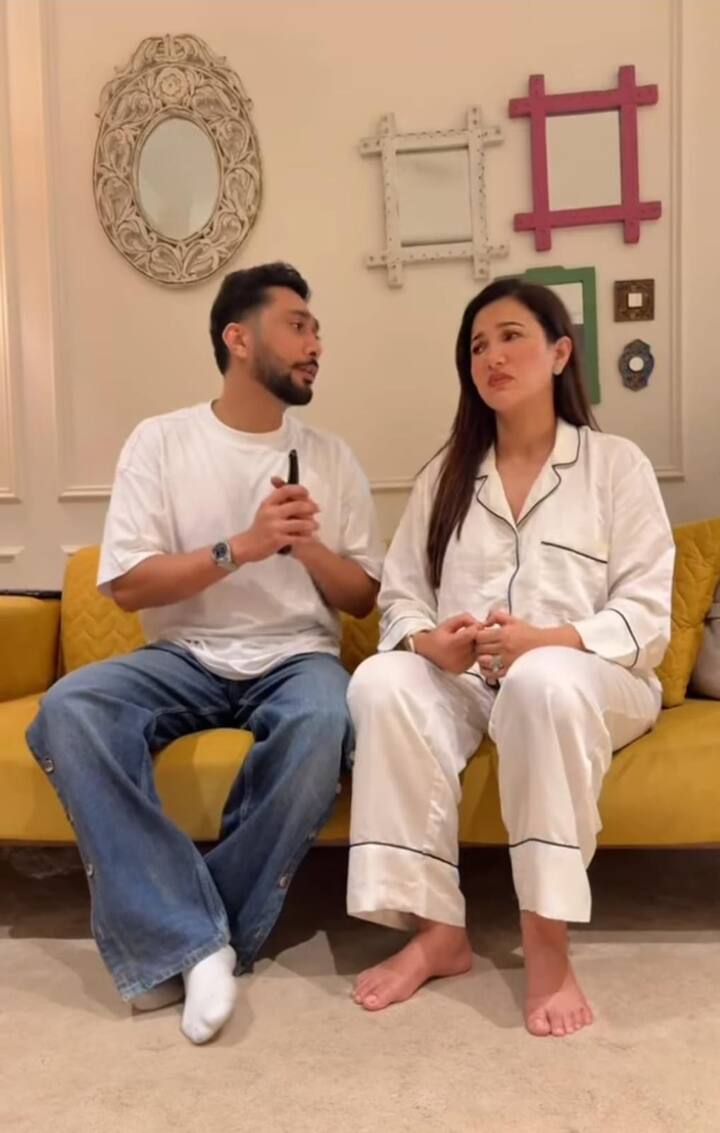 इस वायरल वीडियो में एक्ट्रेस अपने पति संग मूड स्विंग्स को लेकर बहस करती दिखीं. एक्ट्रेस ने अपने परेशानी के बारे में रिल्स के जरिए फैंस को बताया. उनके इस वीडियो को फैंस बहुत पसंद कर रहे हैं.