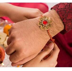 9 ਤਰੀਕ ਨੂੰ ਕਿੰਨੇ ਵਜੇ ਤੱਕ ਬੰਨ੍ਹ ਸਕਦੇ ਰੱਖੜੀ, ਜਾਣ ਲਓ ਮੁਹੂਰਤ