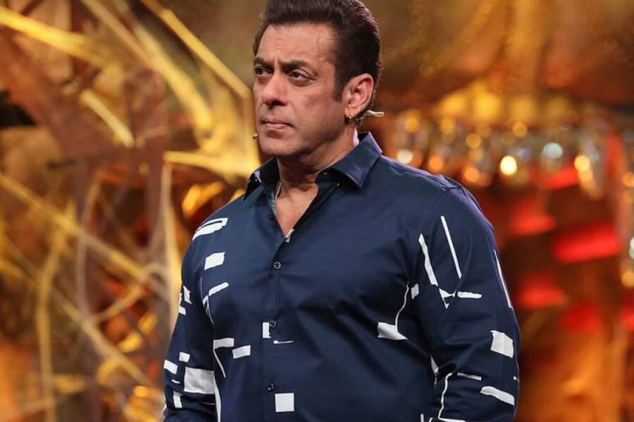 According to reports, the name of the final participants of Salman Khan's show will revive the makers from 16–17 August. After this, from August 28, Bhaijaan will shoot the premiere of the show but before that the promo of the show will be shot.