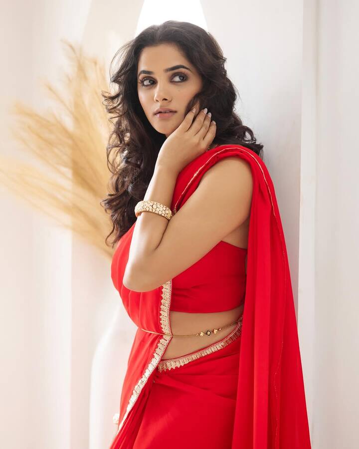 त्यावेळी पूजा होती, साडी नेसली होती. त्यामुळे लोकांना त्या लूकमुळे गैरसमज झाला.