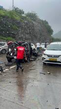 Mumbai Pune Expressway : मुंबई-पुणे एक्स्प्रेस वेवर भीषण अपघात, 15-20 गाड्या एकमेकांवर धडकल्या, अनेकजण जखमी