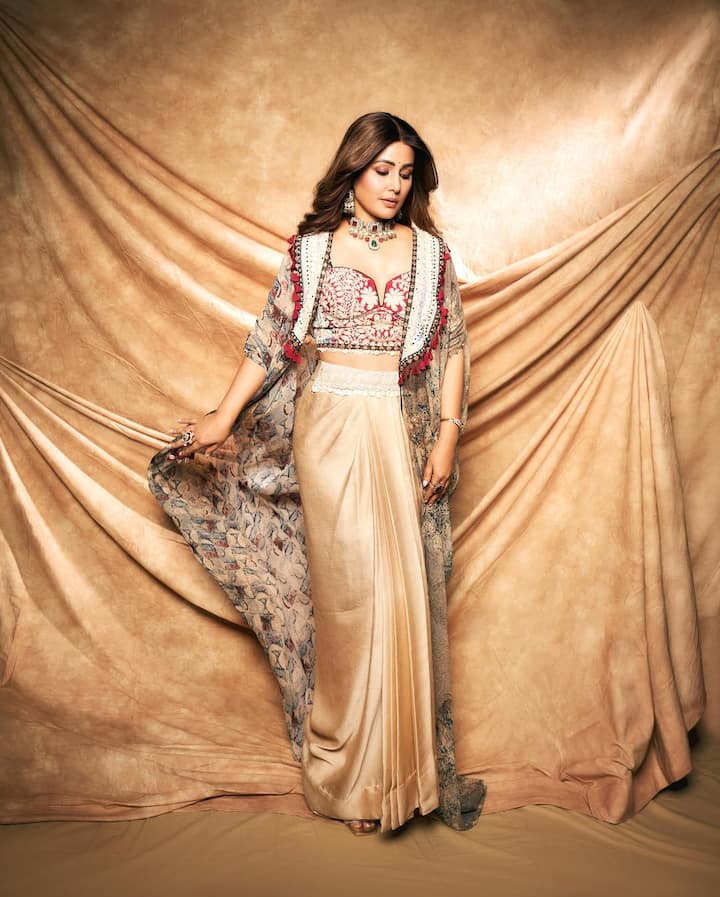 टेलीविजन दुनिया की स्टाइल क्वीन हीना खान को भला कौन नहीं जानता. ये रिश्ता क्या कहलाता है की अक्षरा बनकर उन्होंने हर घर में अपनी पहचान बनाई और फिर ‘बिग बॉस’ और ‘खतरों के खिलाड़ी’ से उन्होंने साबित कर दिया कि वो सिर्फ बहू नहीं, बल्कि एक फुल ऑन एंटरटेनर हैं.