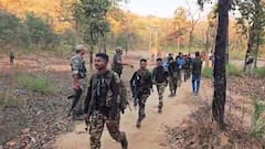 बीजापुर में सुरक्षाबलों और नक्सलियों के बीच मुठभेड़, 4 माओवादियों के शव बरामद, भारी मात्रा में हथियार भी मिले