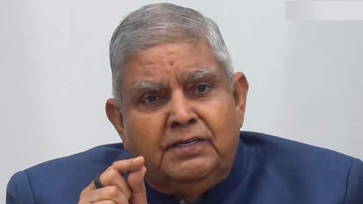 শতদ্রু নদীর জলবিবাদ নিয়ে হরিয়ানা সরকারের হয়ে সুপ্রিম কোর্টে লড়াই করেন ধনকড়। তবে জীবনের সবচেয়ে হাই-প্রোফাইল মামলাটি অভিনেতা সলমন খানের হয়ে লড়েন ধনকড়।