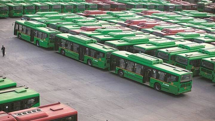 इसके लिए महिलाओं को दिल्ली परिवहन निगम (DTC) के पोर्टल पर जाकर रजिस्ट्रेशन करना होगा. इसमें जिस बैंक से कार्ड बनवाना चाहती हैं उस बैंक को सिलेक्ट करना होगा. बैंक जाकर आधार कार्ड के जरिए इसके लिए केवाईसी की प्रोसेस करनी होगी. इसके बाद बैंक की ओर से सहेली स्मार्ट कार्ड घर के पते पर भेज दिया जाएगा.