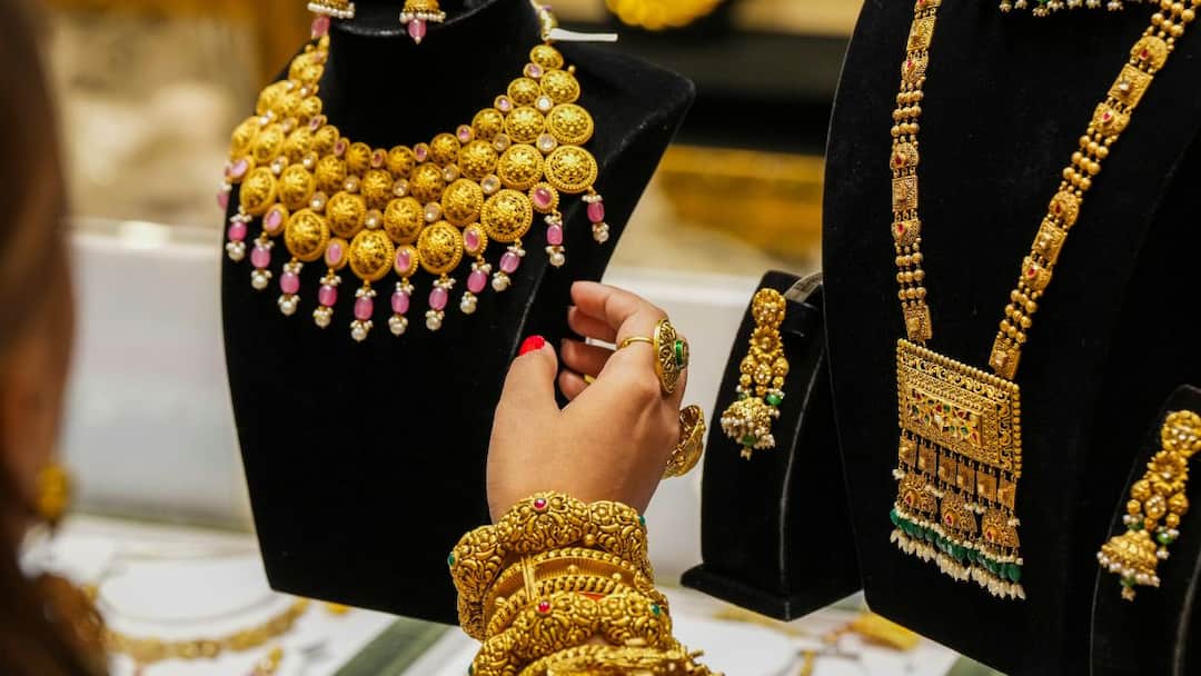 Gold Drops As Risk Appetite Rises, Fed And Trade Talks In Focus For Next Week’s Trend Gold Drops As Risk Appetite Rises, Fed And Trade Talks In Focus For Next Week’s Trend